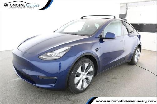 2022 Tesla Model Y Long Range Dual Motor All-Wheel Drive