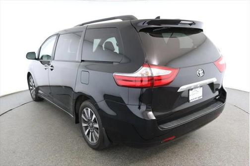 2020 Toyota Sienna Limited Premium