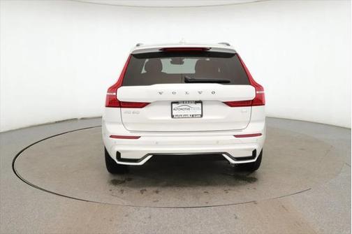 2024 Volvo XC60 Recharge Plug-In Hybrid T8 Plus Dark Theme