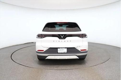 2023 VinFast VF 8 Eco AWD 82 kWh