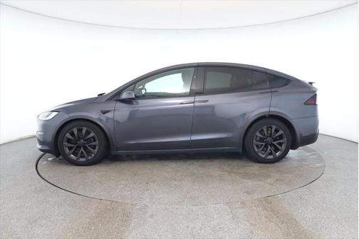 2023 Tesla Model X Standard Range