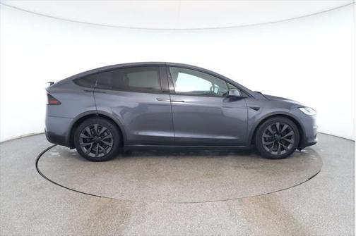 2023 Tesla Model X Standard Range
