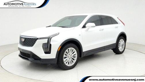 2024 Cadillac XT4 Luxury