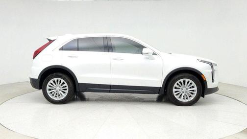 2024 Cadillac XT4 Luxury