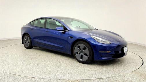 Deep Blue Metallic 2023 Tesla Model 3 Standard Range