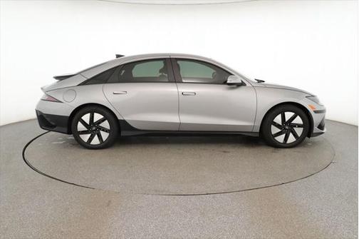 2023 Hyundai IONIQ 6 SE