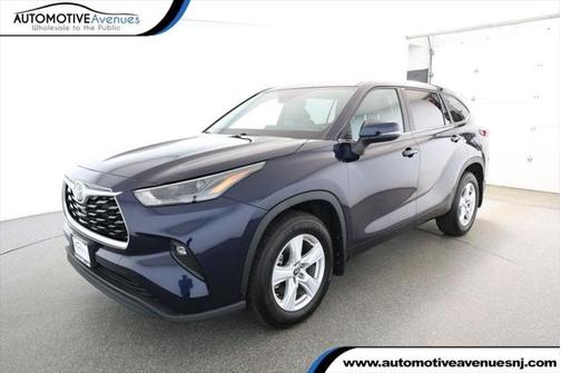 2024 Toyota Highlander LE