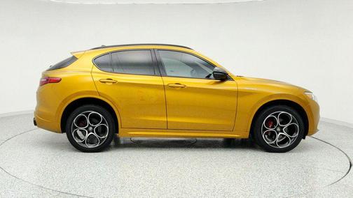 2023 Alfa Romeo Stelvio Veloce AWD