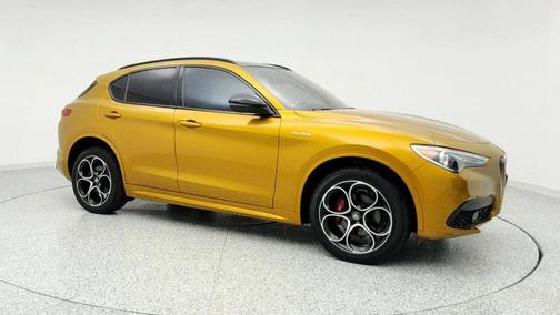 2023 Alfa Romeo Stelvio Veloce AWD