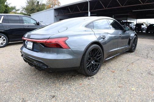 2022 Audi e-tron GT Prestige