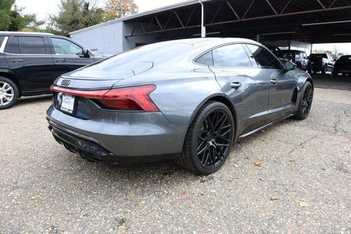 2022 Audi e-tron GT Prestige