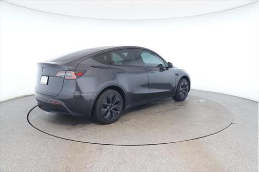 2024 Tesla Model Y Long Range Dual Motor All-Wheel Drive