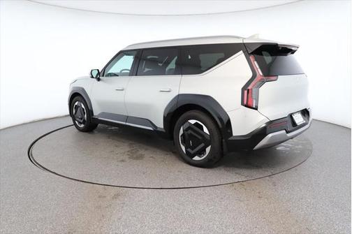 2024 Kia EV9 Land