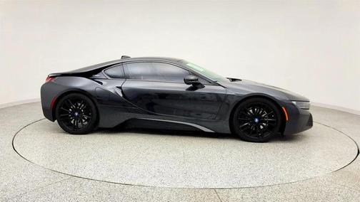 Sophisto Gray Metallic w/Frozen Gray Accent 2019 BMW i8 Coupe w/ BMW Laserlight