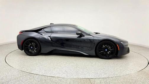 Sophisto Gray Metallic w/Frozen Gray Accent 2019 BMW i8 Coupe w/ BMW Laserlight