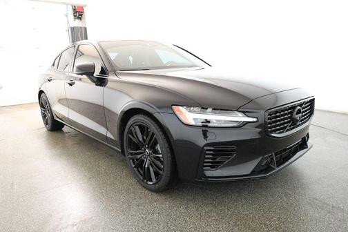 2022 Volvo S60 Recharge Plug-In Hybrid T8 R-Design