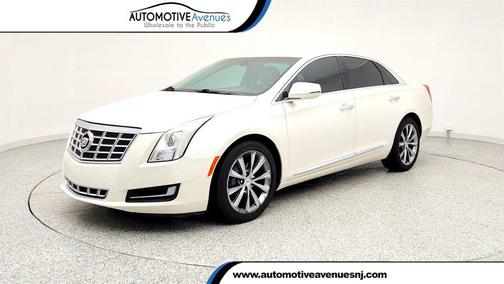 White Diamond Tricoat 2014 Cadillac XTS Base