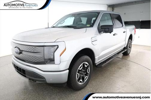 2023 Ford F-150 Lightning XLT