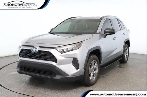 2022 Toyota RAV4 Hybrid SE