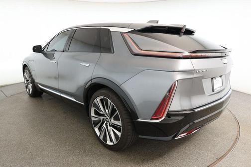 2023 Cadillac LYRIQ V