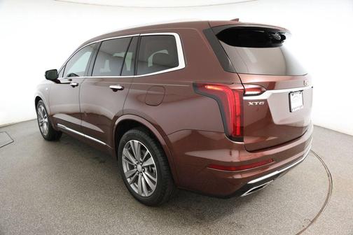 2022 Cadillac XT6 Premium Luxury FWD