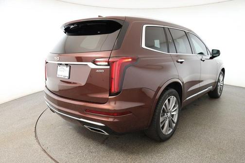 2022 Cadillac XT6 Premium Luxury FWD