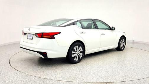 2025 Nissan Altima S FWD