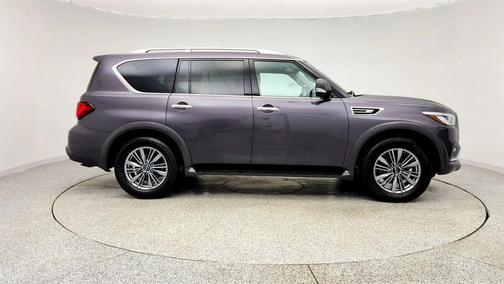 2022 INFINITI QX80 Luxe
