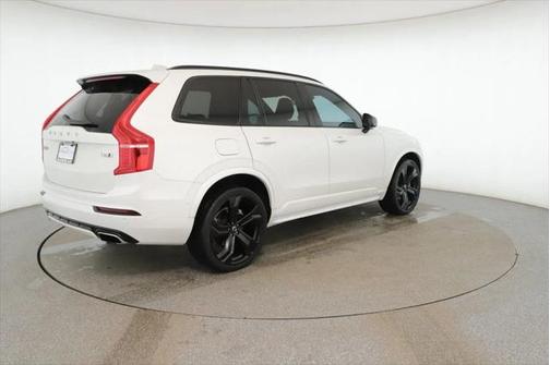 2020 Volvo XC90 T6 R-Design