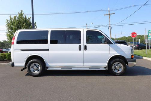2016 Chevrolet Express 3500 LT