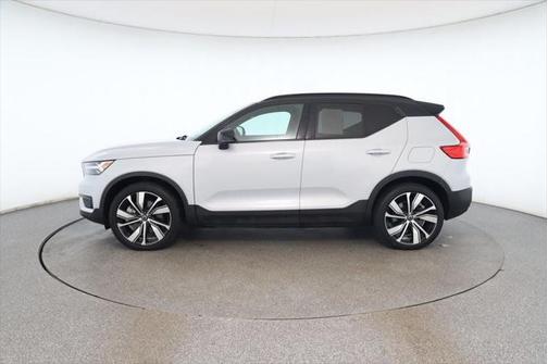 2021 Volvo XC40 Recharge Pure Electric P8