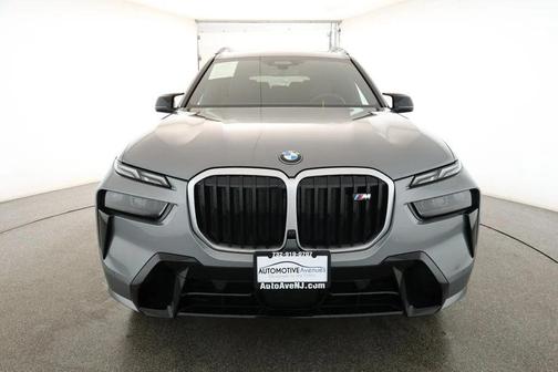 2025 BMW X7 M60i