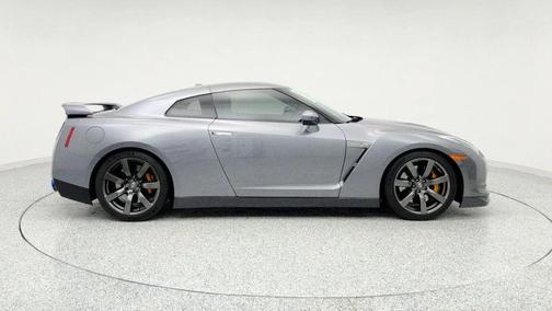2010 Nissan GT-R Premium