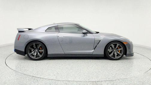 2010 Nissan GT-R Premium