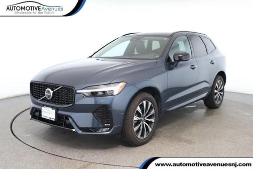 2024 Volvo XC60 B5 Plus Dark Theme