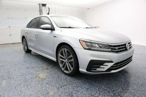 2018 Volkswagen Passat 2.0T R-Line