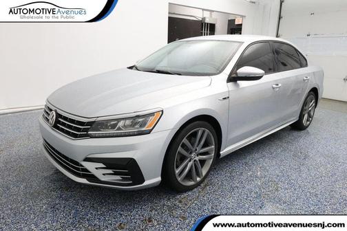 2018 Volkswagen Passat 2.0T R-Line
