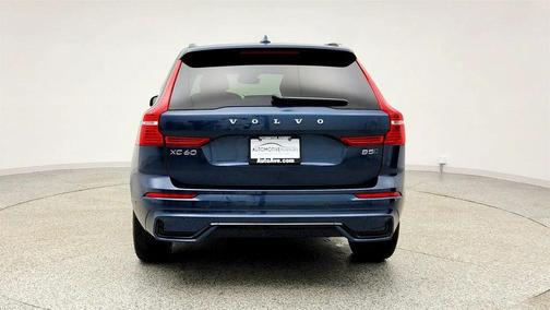 2025 Volvo XC60 B5 Plus