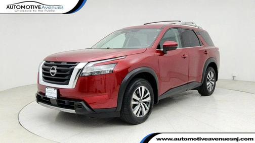 2024 Nissan Pathfinder SL 4WD