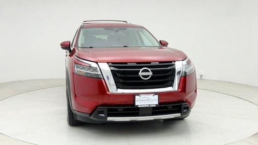 2024 Nissan Pathfinder SL 4WD