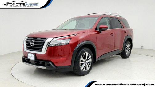 2024 Nissan Pathfinder SL 4WD