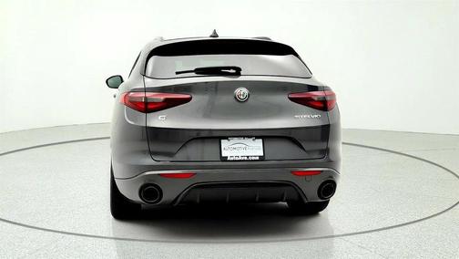 Vesuvio Gray Metallic 2022 Alfa Romeo Stelvio Ti