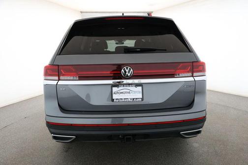 2024 Volkswagen Atlas 2.0T SE w/Technology 4MOTION