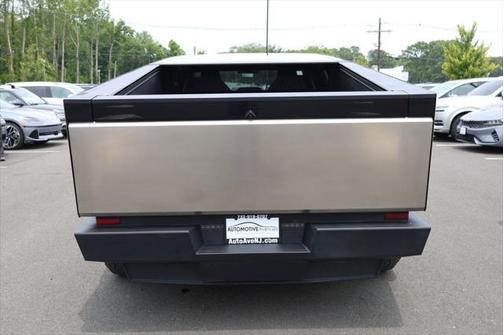 2024 Tesla Cybertruck All-Wheel Drive