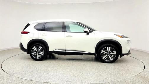 Pearl White Tricoat 2021 Nissan Rogue SL