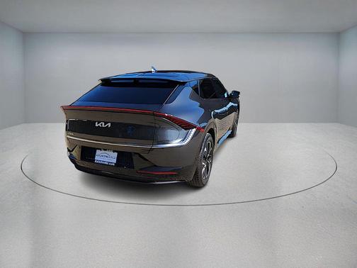 2022 Kia EV6 Wind