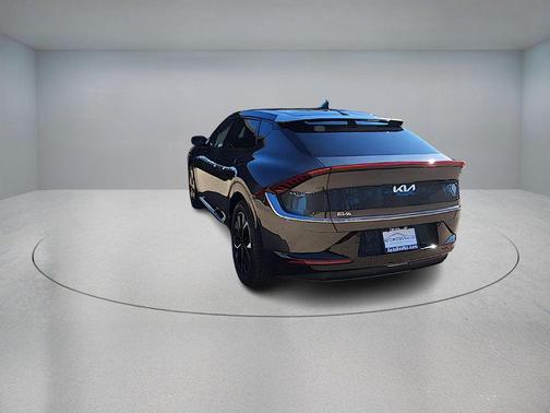 2022 Kia EV6 Wind