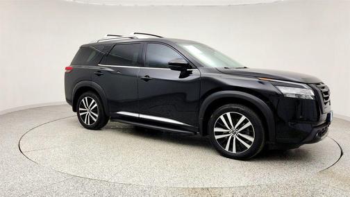 Super Black 2023 Nissan Pathfinder Platinum 4WD