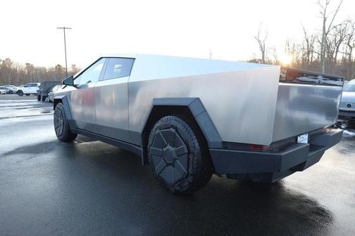 2024 Tesla Cybertruck Cyberbeast