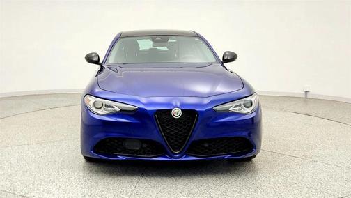 Anodized Blue Metallic 2021 Alfa Romeo Giulia Base